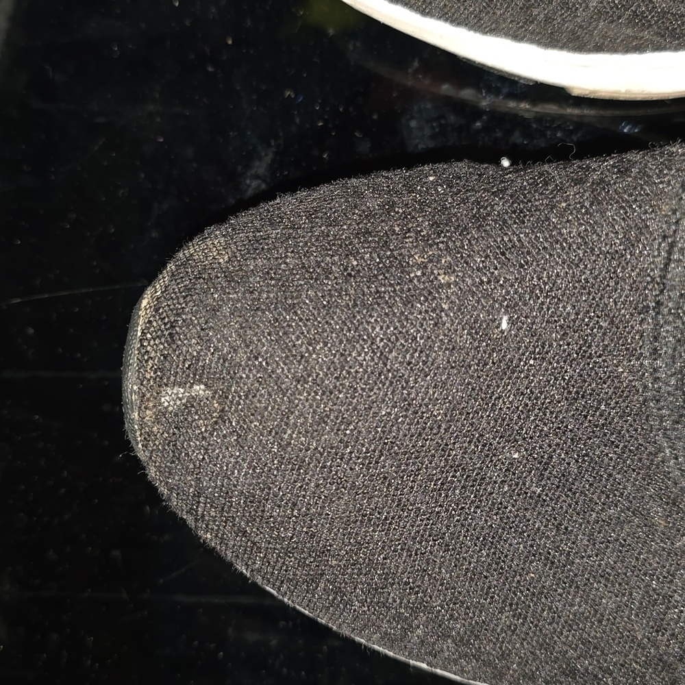Shoes - Picture 3 of 4